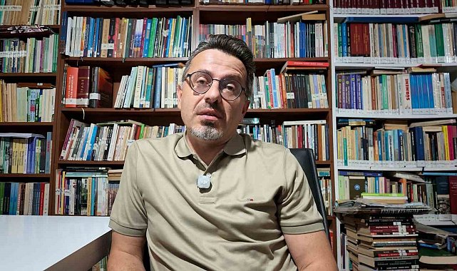Prof. Dr. Resul Yavuz: "Yunan 1. Ordusu dalga beklerken tsunamiyle karşılaştı"