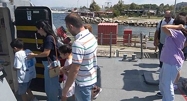 "TCG Tuzla" Yalova'da vatandaşların ziyaretine açıldı