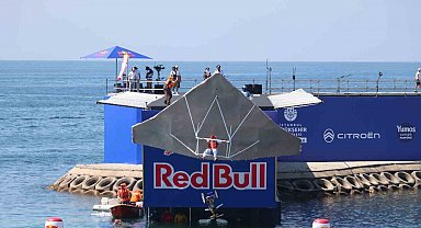 Red Bull Uçuş Günü, Caddebostan Sahili'nde nefes kesti