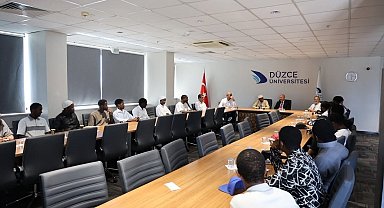 Ruanda Müftüsü Rektör Sözbir ile görüştü