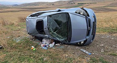 Samsun'da otomobil şarampole devrildi: 1'i bebek 3 yaralı