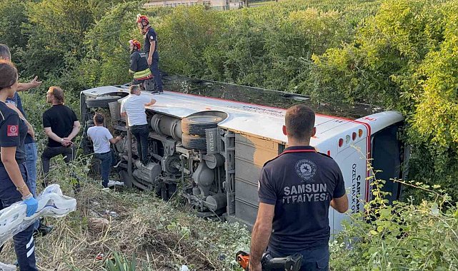 Samsun'da özel halk otobüsü devrildi: 21 yaralı