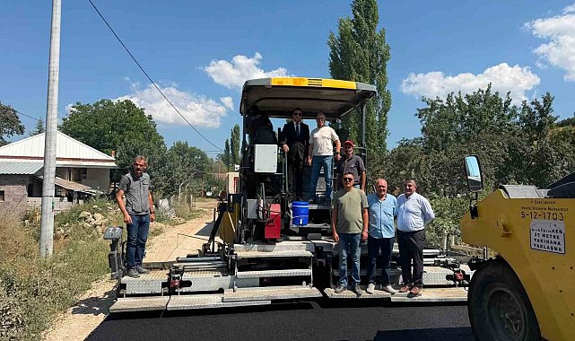 Şaphane Uğurlugüme köyünde yol çalışması tamamlandı