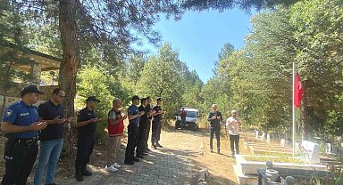 Şaphane'de şehit İlyas Ercan Aslan kabri başında anıldı