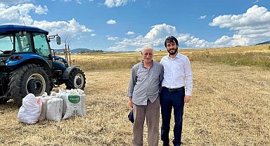 Sarıkamış Müftüsü Divani, tarlada çalışan çiftçilerle buluştu
