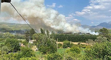 Seydikemer'deki orman yangınına 7 hava aracı ile müdahale ediliyor