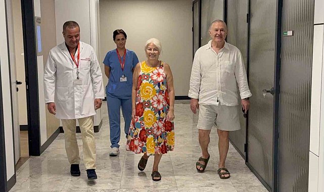 Şiddetli kalça ve bacak ağrısının arkasından iki ayrı omurga hastalığı çıktı