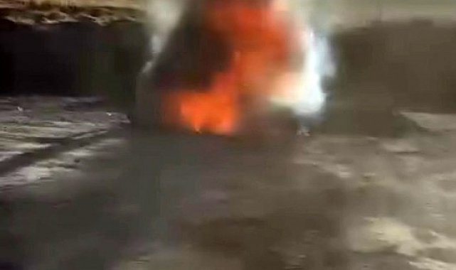 Siirt'te şantiyede iş makinesi yandı