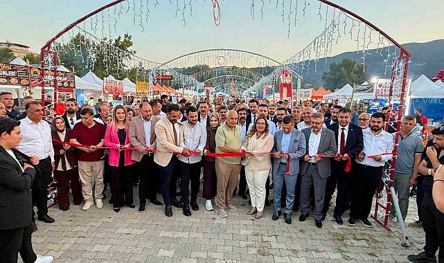 Simav'da 93. Turizm ve Ticaret Panayırı coşkuyla açıldı