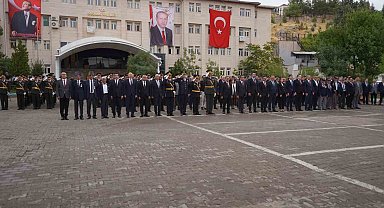 Şırnak'ta 30 Ağustos coşkusu yağmura meydan okudu