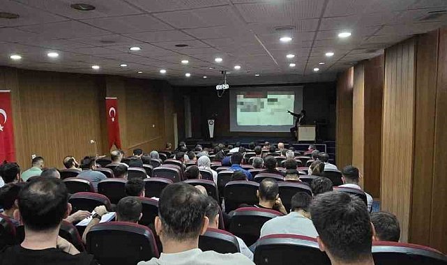 Şırnak'ta 76 emniyet personeline düzensiz göç semineri verildi