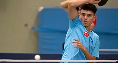 Sivaslı milli sporcudan Avrupa'da 3 madalya