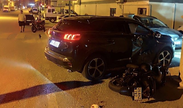 Sivrihisar'da otomobil ile motosiklet çarpıştı, 2 kişi yaralandı