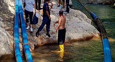Su arızasını gidermeye çalışan muhtar kayalıklardan düştü
