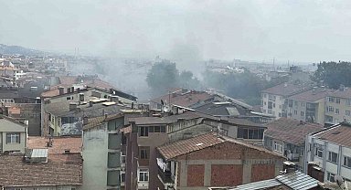 Tadilat sırasında atık malzemeler tutuştu