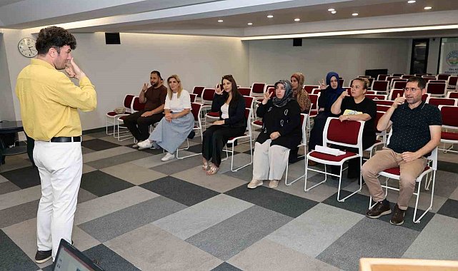Talas Belediyesi personeline işaret dili eğitimi