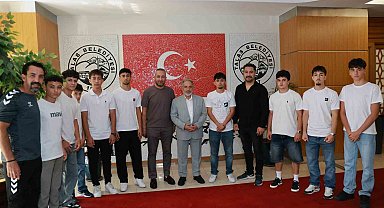 Talas Sporcu Fabrikası'ndan Kayserispor'a 9 futbolcu daha
