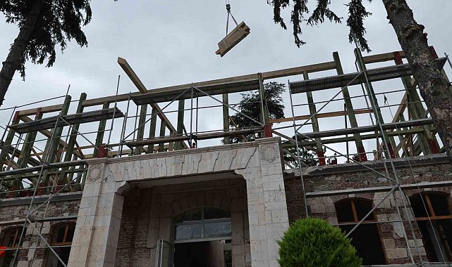 Tarihi belediye binası yeniden ayağa kaldırılıyor