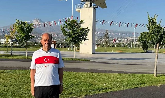 Tatar, Kıbrıs Barış Harekatı'ndan dönen uçakların indiği yerden paylaşım yaptı