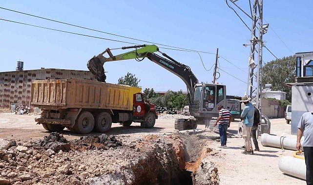 Tayfur Sökmen Mahallesi'nde kanalizasyon çalışmaları hız kazandı