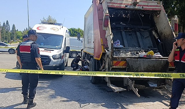 Temizlik işçisi görev yaptığı çöp kamyonunun altında kalarak hayatını kaybetti