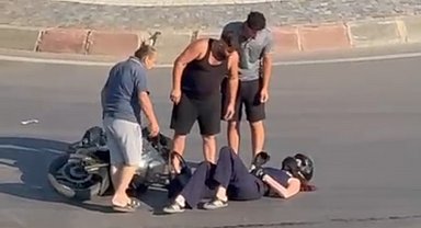 Tır ile motosiklet çarpıştı: 1 yaralı