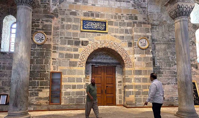 Trabzon Ayasofya hat yazıları ile bezendi