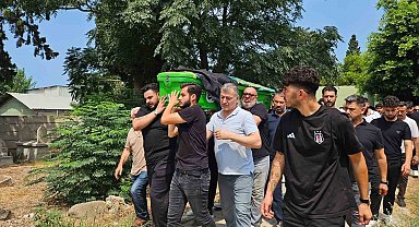 Trafik kazasında hayatını kaybeden 24 yaşındaki genç son yolcuğuna uğurlandı