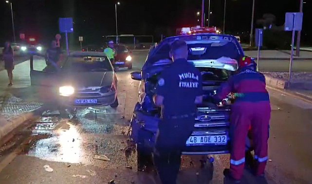 Trafik kazasında yaralanan sürücü, kızı ve torununu görmeden hastaneye gitmek istemedi
