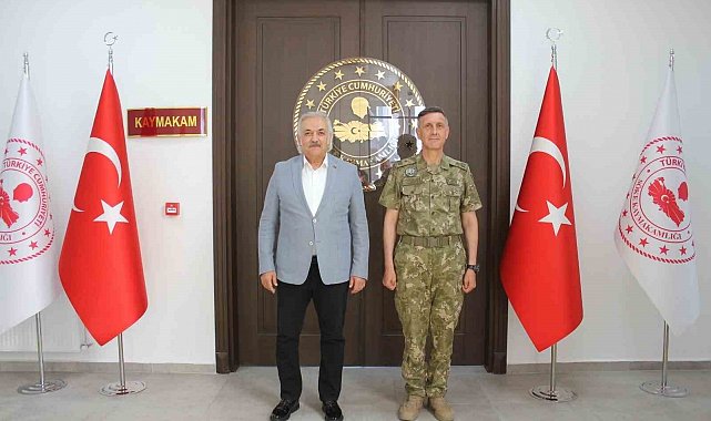 Tuğgeneral Karaoğlu, Söke'de görevine başladı