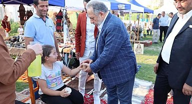 Türkiye'nin en büyük antika fuarı Talas'ta açıldı