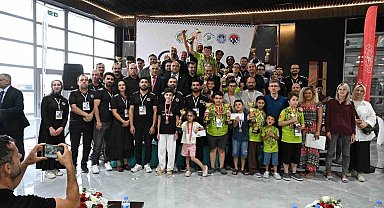 Uluslararası Altın Kayısı Satranç Turnuvası ödül töreniyle sona erdi