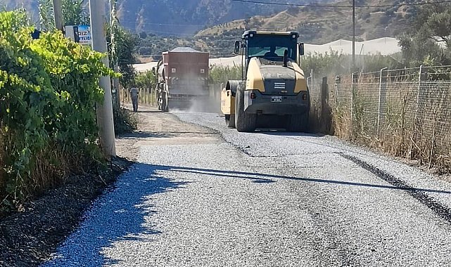 Umurlu'da asfaltlama çalışmaları devam ediyor