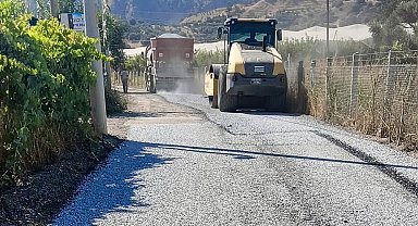 Umurlu'da asfaltlama çalışmaları devam ediyor