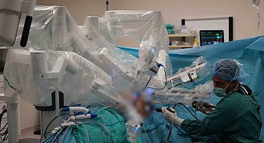 Ürolojide robotik ameliyatla üç boyutlu ve hassas cerrahi