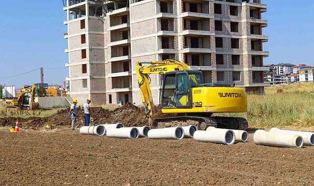 Uşak'ta alt ve üst yapı çalışmaları aralıksız sürüyor