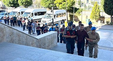 Uşak'ta belediye şirketlerinde sigortalı gösterilip Yalım'ın işletmelerinde çalışanlarına yönelik operasyonda 9 kişi tutuklandı