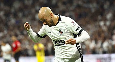 Vaclav Cerny, gollerine devam ediyor