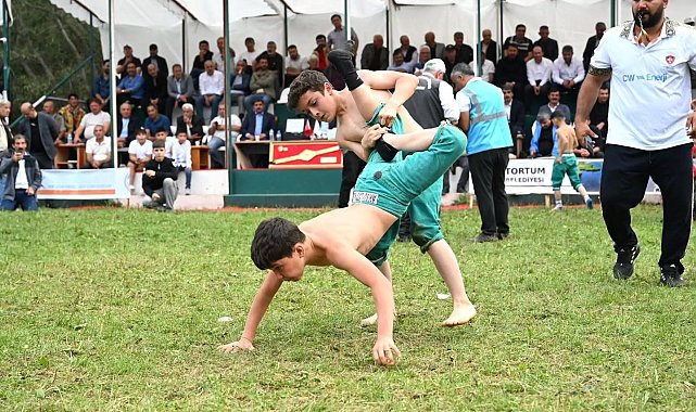 Vali Baruş ve Başkan Sekmen karakucak heyecanını paylaştı