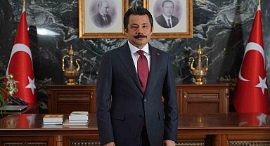 Vali Demiryürek: "30 Ağustos, bağımsızlığın yanı sıra milli iradenin, ortak dayanışmanın ve birlikte yaşama iradesinin de güçlü bir ifadesidir"