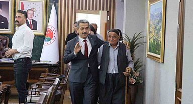 Vali Ekici hafta sonunu vatandaşlara ayırdı: 2 günde 50 vatandaşla görüştü