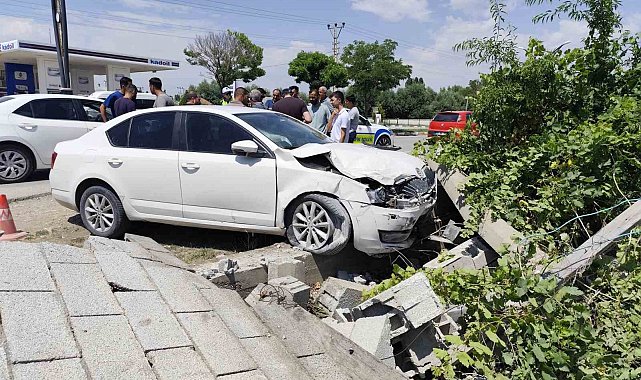 Van'da trafik kazası:2 yaralı