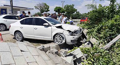 Van'da trafik kazası:2 yaralı