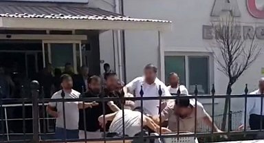 Van'daki kavgada ağır yaralanan genç yaşam mücadelesini kaybetti