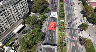 Vatan Caddesi'nde 30 Ağustos Zafer Bayramı töreni