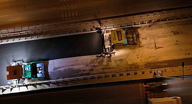 Yahya Kaptan Köprüsü'ne gece mesaisiyle 611 ton asfalt serildi
