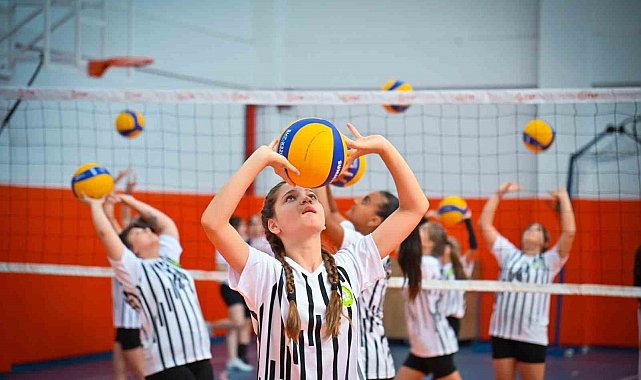 Yaz spor okullarında sertifika heyecanı