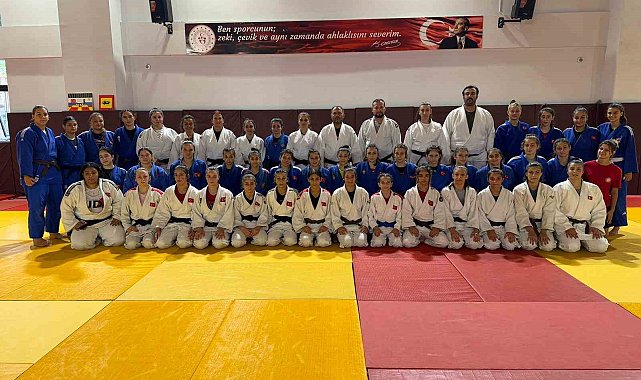 Yıldız Kadın Judo Milli Takımı, Salihli'de güç topluyor