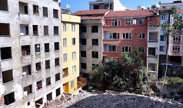 Zeytinburnu sokaklarında yarısı bizden etkisi