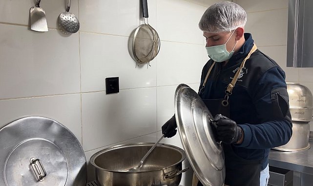 17 yaşındaki aşçıdan yaşıtlarına meslek öğrenin tavsiyesi